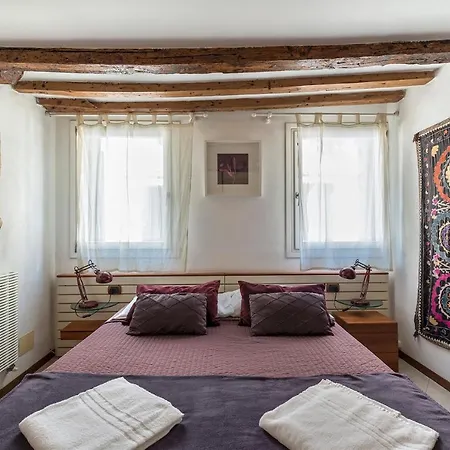 Piccolo - Cozy In The Heart Of Authentic * Veneza