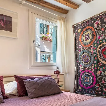 Piccolo - Cozy In The Heart Of Authentic