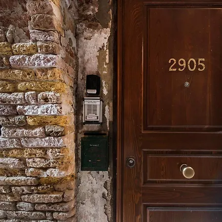 Piccolo - Cozy In The Heart Of Authentic Apartment