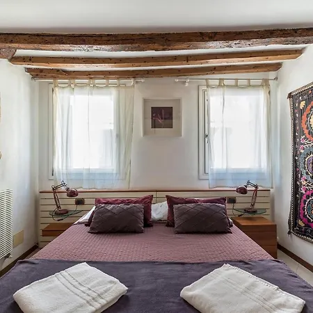Piccolo - Cozy In The Heart Of Authentic * Veneza
