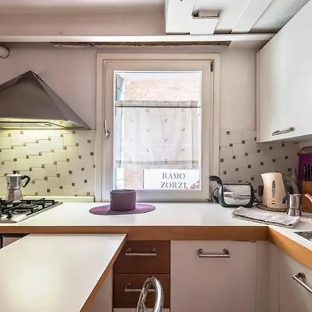 Piccolo - Cozy In The Heart Of Authentic Apartamento *