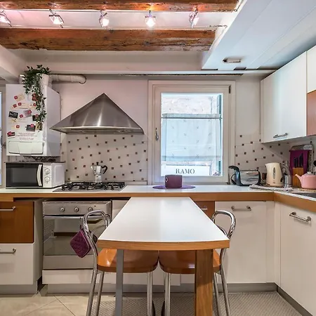 Piccolo - Cozy In The Heart Of Authentic